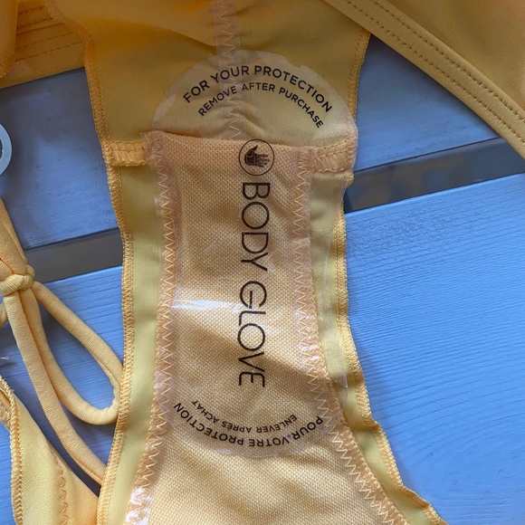 BODY GLOVE SMOOTHIES BIKINI SET - Picture 5 of 8